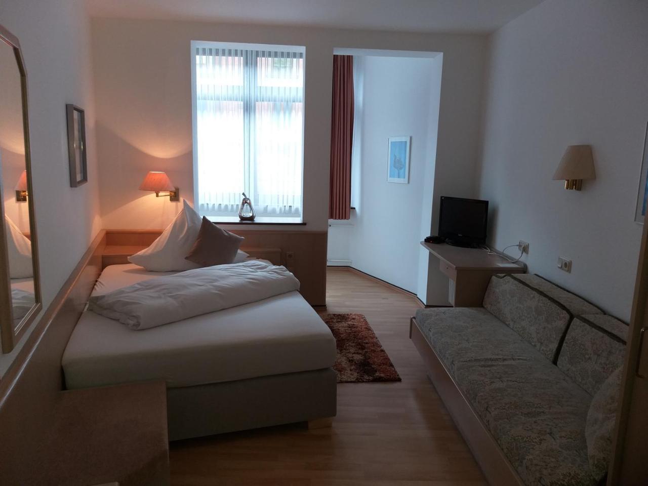 Hotel Sonne Bad Wildbad Exterior foto